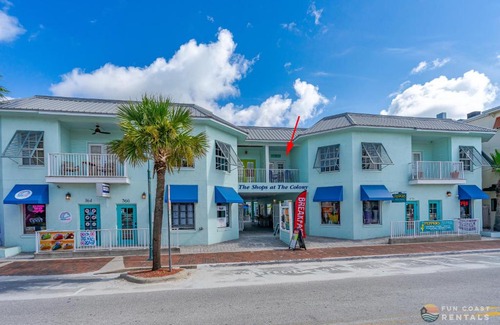New Smyrna Beach Apartment | ON Flagler Avenue! Dog Friendly with Balcony and Parking Walk to the Beach!