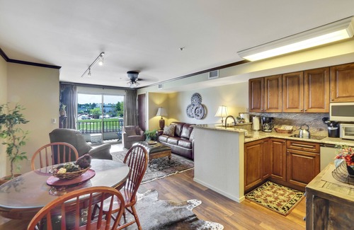 Charlevoix Condo | On Gorgeous Lake Charlevoix | Downtown Charlevoix | Pool, Hot Tub, Sauna