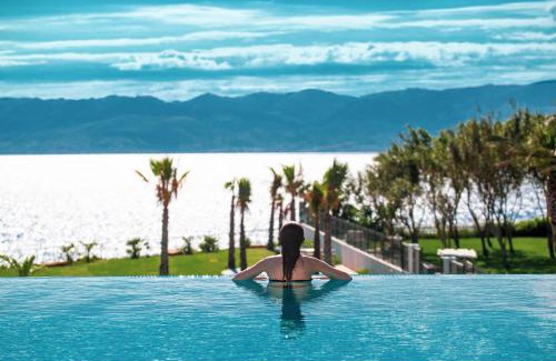 Cesme Hotel | ON'LIVE HOTEL