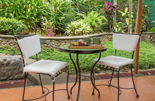Manuel Antonio House | On Manuel Antonio Beach, 3 bed private pool and jacuzzi Lots of Monkeys!