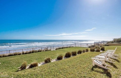 Rosemont House | On the Beach Retreat, Pool, Jacuzzi, “where memories are made that last forever”