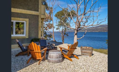 Lymington House | On the Huon River