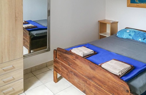Krapanj Apartment | On the island of Krapanj, this authentic and cozy vacation apartment welcomes you right on the water