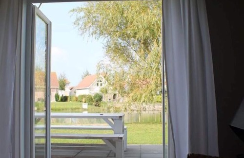 Kamperland House | on the lake Comfortable holiday residence