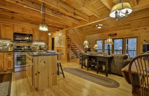 Ellijay Cabin | On The Rocks | Ellijay, GA