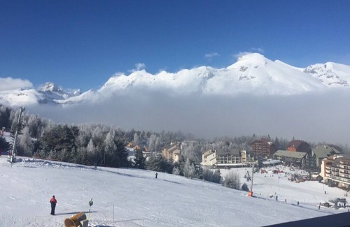 Le Devoluy Apartment | on the slopes with panoramic views of the area