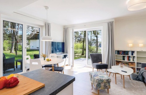 Zirchow House | On the sunny island of Usedom in the idyllic fishing village of Zirchow are these beautiful vacation