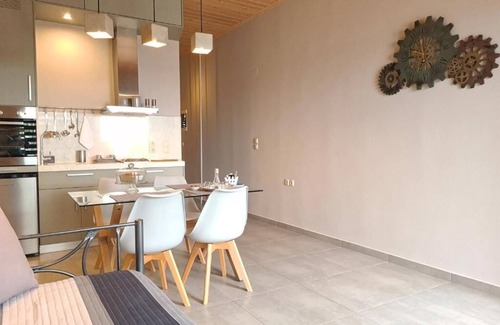Limeniskos Apartment | :on the water lodging | 2