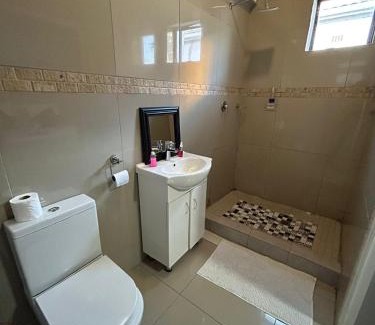 Parow House | On Wynne Guest House