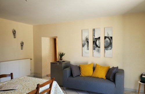 Bresilley Apartment | Oncle xa