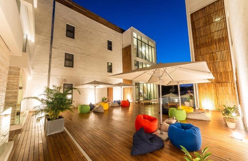 Pereybere Apartment | ONE BAY RESIDENCE NO 8