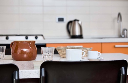 Riva del Garda Apartment | One-Bedroom Apartment with Balcony and Garden View (BV6)