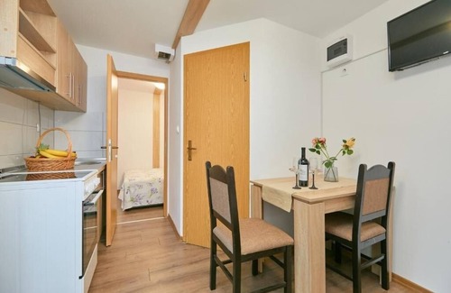 Mljet Apartment | One bedroom apartment with terrace Babino Polje, Mljet (A-22319-b)
