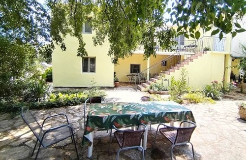 Gornji Karin Apartment | One bedroom apartment with air-conditioning Gornji Karin, Novigrad (A-21514-c)