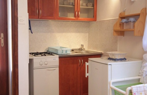 Veli Losinj Apartment | One bedroom apartment with terrace and sea view Veli Lošinj, Lošinj (A-8060-a)