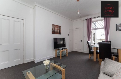 Coatbridge Apartment | One Bedroom Apartment by Klass Living Serviced Accommodation Coatbridge - Albion Apartment with Wifi and Parking