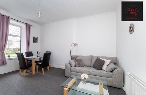 Coatbridge Apartment | One Bedroom Apartment by Klass Living Serviced Accommodation Coatbridge - Albion Apartment with Wifi and Parking