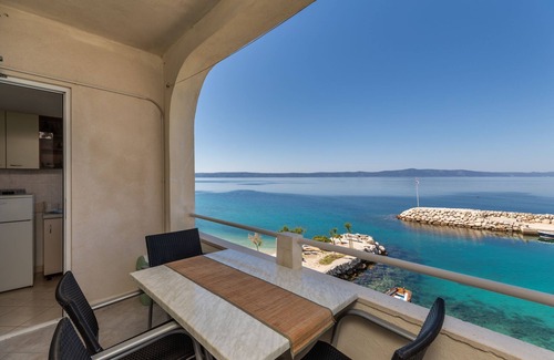 Drasnice Apartment | One bedroom apartment near beach Drašnice, Makarska (A-2670-b)