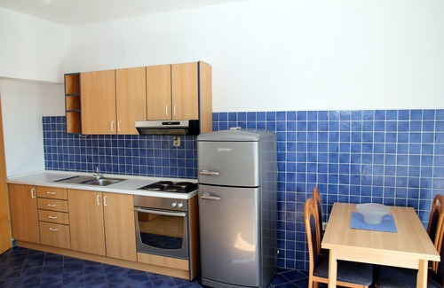 Donja luka Apartment | One bedroom apartment with balcony and sea view Makarska (A-19525-a)
