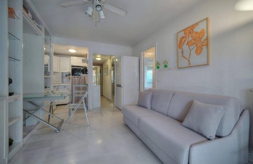 Carnot Apartment | One bedroom apartment in the center of Cannes walking distance to the Palais des Festivals and beach - 2198