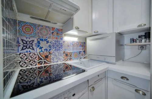 Carnot Apartment | One bedroom apartment in the center of Cannes walking distance to the Palais des Festivals and beach - 2198