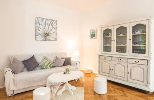Metkovic Apartment | One-Bedroom Apartment in Metkovic