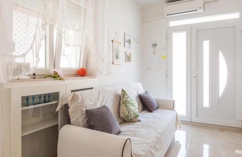 Metkovic Apartment | One-Bedroom Apartment in Metkovic