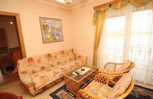 Kraj Apartment | One bedroom apartment near beach Kraj, Pašman (A-3460-a)
