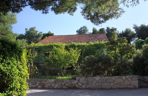 Cove Basina (Jelsa) Apartment | One bedroom apartment near beach Mudri Dolac, Hvar (A-118-b)