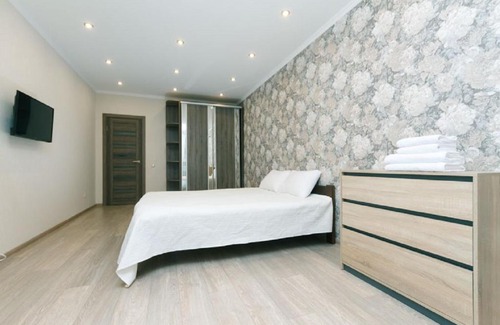Pozniaky Apartment | One-Bedroom Apartment on Dragomanova