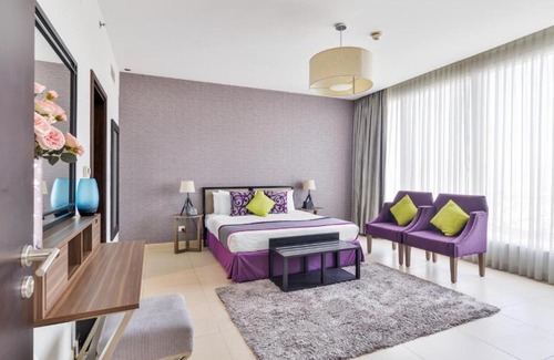 Trade Center Apartment | One Bedroom Apartment On SZR Near Wtc Metro By Luxury Bookings