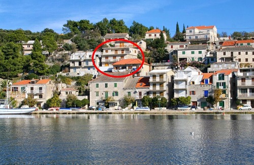 Povlja Apartment | One bedroom apartment with terrace and sea view Povlja, Brač (A-14399-b)