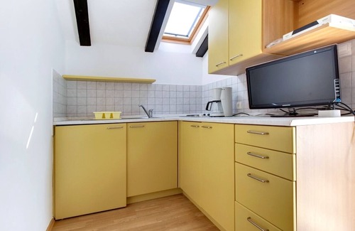 Artatore Apartment | One bedroom apartment with terrace Artatore, Lošinj (A-8087-b)