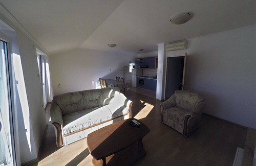 Lopar Apartment | One bedroom apartment with terrace Lopar, Rab (A-20644-b)