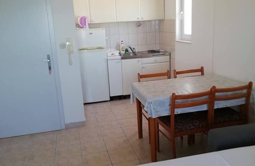 Sevid Apartment | One bedroom apartment with terrace and sea view Sevid, Trogir (A-6024-b)