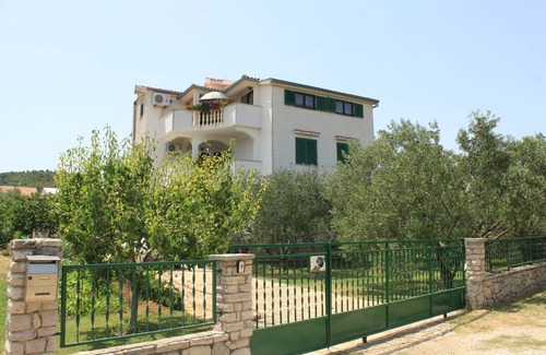 Nevidane Apartment | One bedroom apartment with terrace and sea view Neviđane, Pašman (A-8273-b)