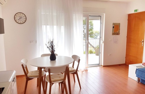 Borik Apartment | One bedroom apartment with terrace and sea view Rovinj (A-3373-b)