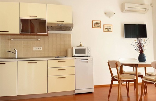 Borik Apartment | One bedroom apartment with terrace and sea view Rovinj (A-3373-b)