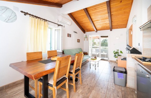 Silba Apartment | One bedroom apartment with terrace Silba (A-17603-a)