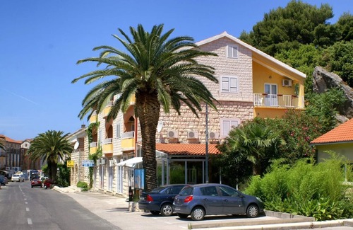Trpanj Apartment | One bedroom apartment with terrace Trpanj, Pelješac (A-3162-c)