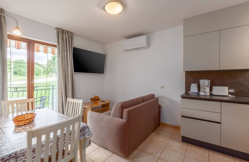 Vrsar Apartment | One bedroom apartment with balcony Vrsar, Poreč (A-17473-a)