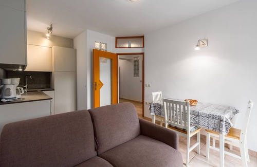Vrsar Apartment | One bedroom apartment with balcony Vrsar, Poreč (A-17473-a)