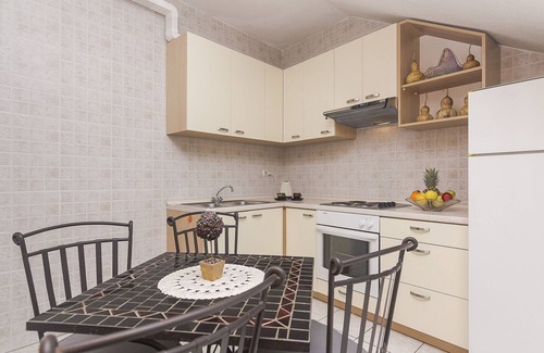 Brela Apartment | One bedroom apartment with terrace and sea view Brela, Makarska (A-11687-a)
