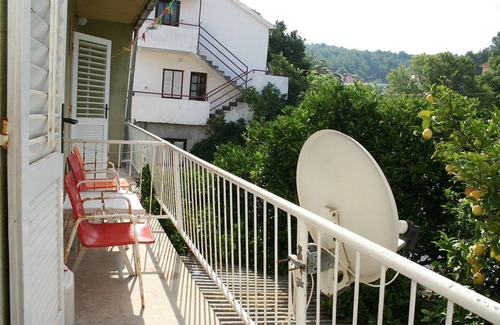 Island Hvar Apartment | One bedroom apartment with balcony Jelsa, Hvar (A-4602-a)