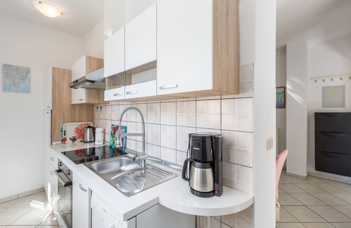 Porec Apartment | One bedroom apartment with terrace Poreč (A-2216-c)