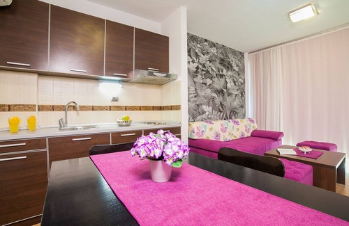 Przno Apartment | One Bedroom Apartment with shared balcony
