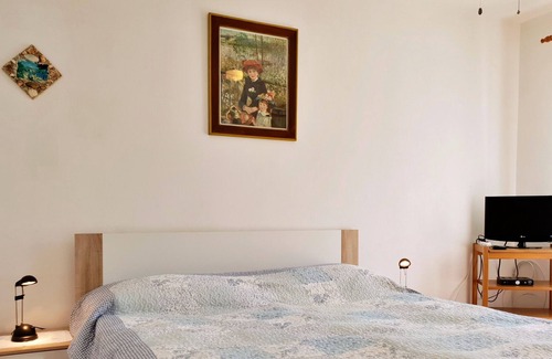 Silo Apartment | One-bedroom Apartment with Balcony