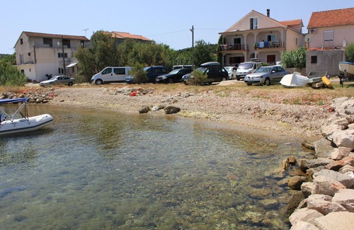 Kraj Apartment | One bedroom apartment with terrace and sea view Kraj, Pašman (A-8247-e)