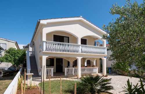 Vir Apartment | One bedroom apartment with terrace Vir (A-20147-b)