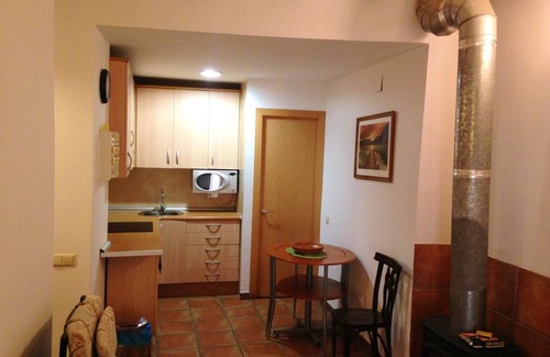 Tolva Apartment | One bedroom appartement with furnished terrace and wifi at Tolva
